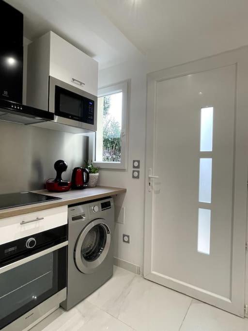 Appartement Cosy Et Moderne Proche De Disneyland Bussy-Saint-Georges Exterior photo